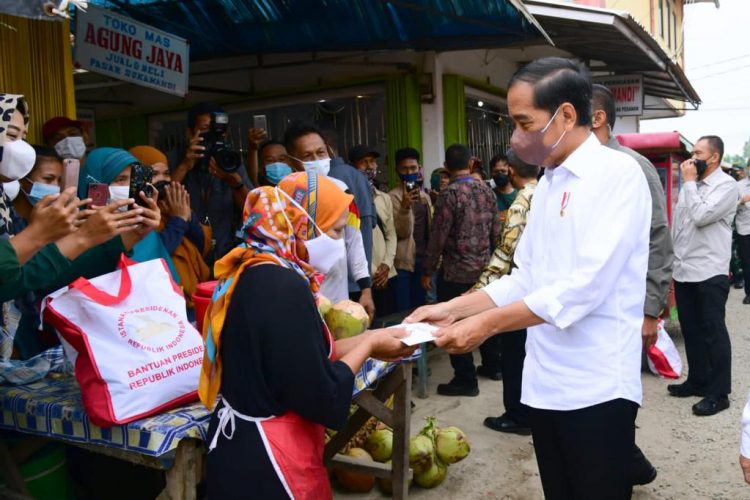 Kunjungan kerja Presiden RI tersebut dalam rangka peninjauan inovasi hasil penelitian benih padi serta lahan penanaman benih padi