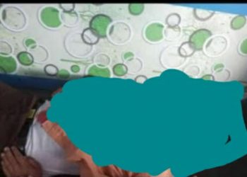Anak siswa SMP Negeri 1 Muara Kuang harus meregang nyawa akibat ditusuk oleh HA (16) santri Pondok Pesantren Darul Iman, dan RH (16) yang merupakan siswa SMK Negeri 1 Muara Kuang