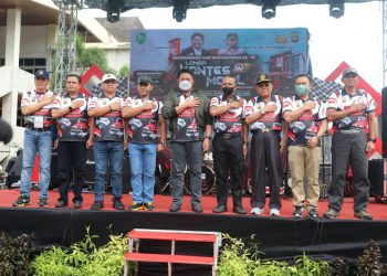 Gubernur Sumatera Selatan (Sumsel), Herman Deru secara resmi membuka pergelaran kontes mobil klasik di halaman DPRD Provinsi Sumsel