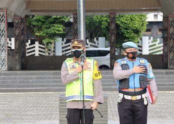 Kapolres Pematangsiantar AKBP Fernando SH S.I.K, memimpin pelaksanaan apel gabungan dalam rangka Pengamanan (Pam) Melintasnya Pejabat Negara dan Rombongan W20