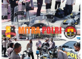 Kombes Pol. Syahrial M. Said, S.I.K bersama tim melakukan pengecekan Peralatan Pengendalian Massa dan Penanggulangan Huru - Hara (Dalmas & PHH)