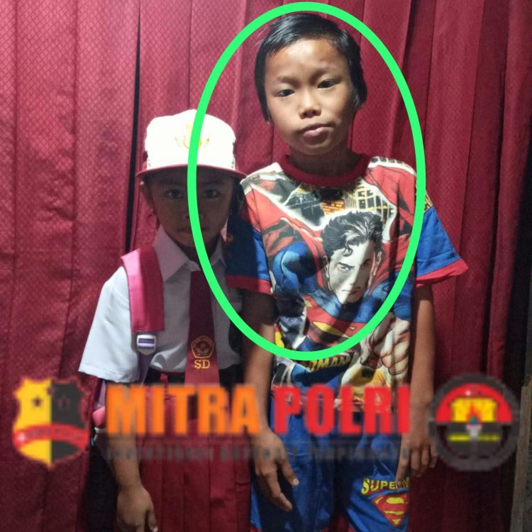Putra Nur Aji (13) Pelajar Laki - laki Kota Kupang - NTT dikabarkan hilang. Pelajar itu merupakan warga Jalan Pasar Inpres Naikoten I Kelurahan Naikoten Kecamatan Kota Raja