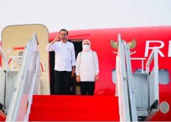 Presiden Joko Widodo didampingi Ibu Iriana Joko Widodo bertolak ke Provinsi Nusa Tenggara Timur (NTT) untuk melakukan kunjungan kerja pada Kamis, 21 Juli 2022