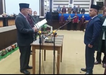 Ketua Dewan Perwakilan Rakyat Daerah (DPRD) Kabupaten Ogan Komering Ilir (OKI), Abdiyanto SH MH, secara resmi melantik Fajar Yahya sebagai Pengganti Antar Waktu (PAW) anggota DPRD OKI sisa masa jabatan 2019-2024, Selasa (19/7/2022)
