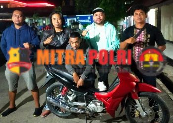 Unit Buru Sergap (Buser) Satuan Resersse Kriminal (Reskrim) dari Kepolisian Resor Belu berhasil membekuk terduga pelaku pencurian sepeda motor milik wartawati RRI Atambua