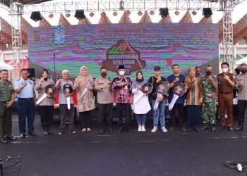 Penutupan Bhayangkara Seulawah Expo 2022 yang dilakukan oleh Irwasda Polda Aceh Kombes Pol Kalingga Rendra Raharja, di Stadion Harapan Bangsa, Lhong Raya