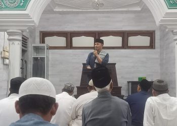 Komandan Kodim 0103/Aut, Letkol Inf Hendrasari Nurhono S.I.P., M.I.P., didampingi Kasdim 0103/Aut, Mayor Cba Jumiin, Danramil 04/Mrb Kapten Inf Anhendrik, Para Perwira Staf beserta anggotanya kembali mengadakan GSM (Gerakan Subuh Berjama’ah)