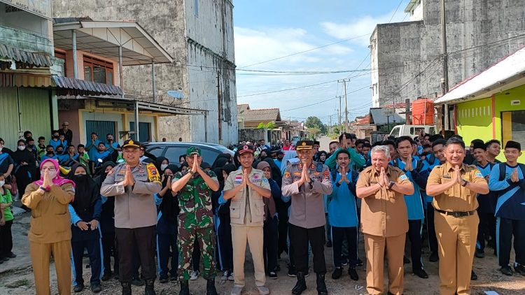Kapolres Bangka Barat AKBP Catur Prasetiyo, SIK menghadiri kegiatan mengenai pencegahan dan pemberantasan jentik-jentik nyamuk