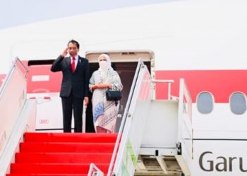 Presiden Joko Widodo didampingi Ibu Iriana Joko Widodo bertolak menuju Beijing, Republik Rakyat Tiongkok (RRT) pada Senin, 25 Juli 2022