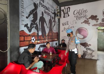 Personel Polsek Muara Batu, Polres Lhokseumawe melaksanakan patroli rutin