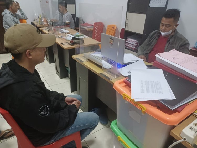 Unit Resmob Sat Reskrim Polresta Banyumas, menangkap empat orang pelaku judi togel di Kecamatan Wangon