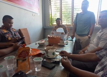 Kapolres Kuansing dan jajarannya menggelar Pertemuan dengan sejumlah wartawan yang ada di Kabupaten Kuantan Singingi Provinsi Riau