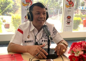 AKBP Drs. Maruli Simanjuntak, M.H menjadi Narasumber dalam Dialog interaktif Polisi Menyapa yang bertempat di Studio LPP RRI Jayapura
