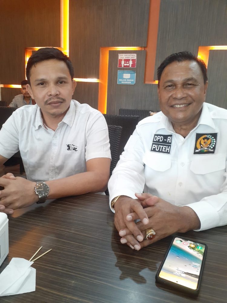 Asrul Sani Ketua (Angkatan Baru Iskandar Muda) ABIM, melakukan pertemuan dengan senator Aceh Dr. Ir. Abdullah