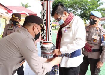 Dr. Hinca I.P. Panjaitan XIII, S.H., M.H, ACCS melaksanakan reses ke Mako Polres Simalungun yang di sambut langsung oleh Kapolres Simalungun AKBP Ronald F. C. Sipayung, S.H., S.I.K., M.H
