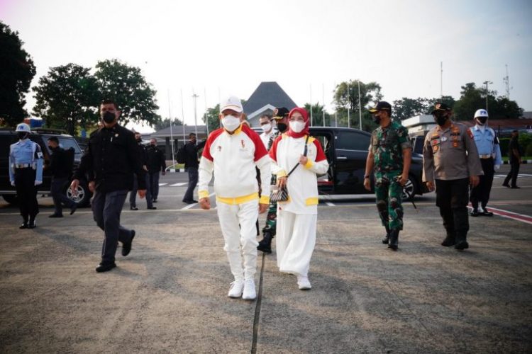 Wakil Presiden (Wapres) K.H. Ma’ruf Amin didampingi Ibu Wury Ma’ruf Amin beserta rombongan kunjungan kerja ke Surakarta, untuk meresmikan Pembukaan ASEAN Para Games XI 2022.