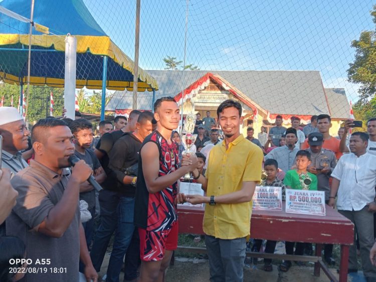 Final Turnamen Bola Voli Hut Kemerdekaan Republik Indonesia 77 antar Gampong se Kecamatan Paya Bakong
