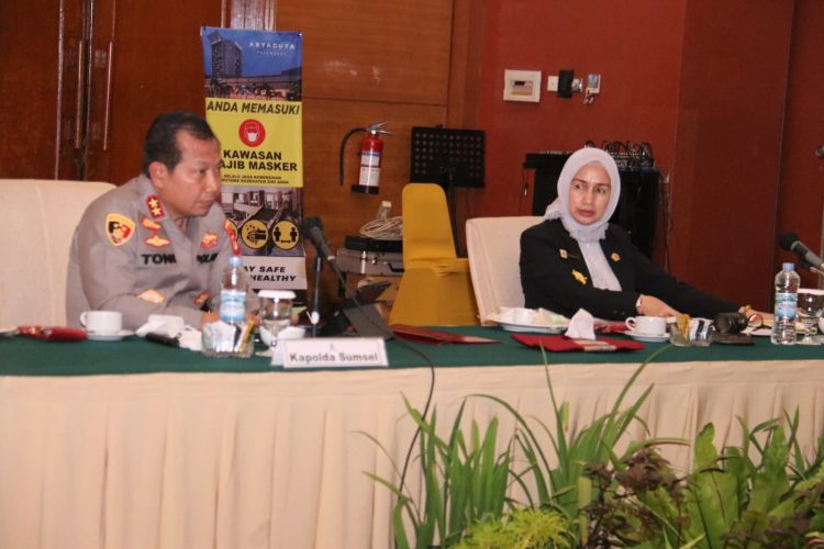 Kepala Kepolisian Daerah (Kapolda) Sumsel, Irjen Pol Drs Toni Harmanto MH buka kegiatan Focus Group Discuss (FGD) Lemhanas RI di Hotel Aryaduta Palembang, Senin (1/8).