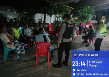 Personel Polsek Wori Polresta Manado melaksanakan program unggulan Polresta Manado SIBULAN (Sikat pemabuk Jalanan)