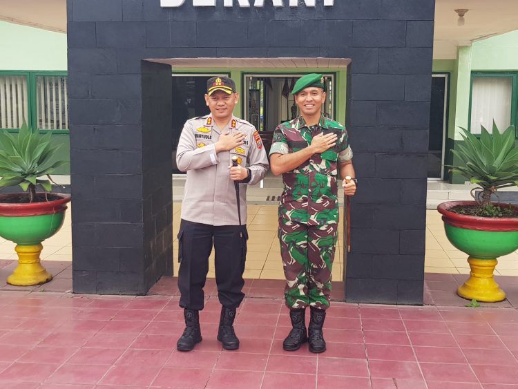 AKBP Wahyudi Rahman bertemu dengan Danyon 125 Simbisa Letkol Inf Budianto H. Damanik