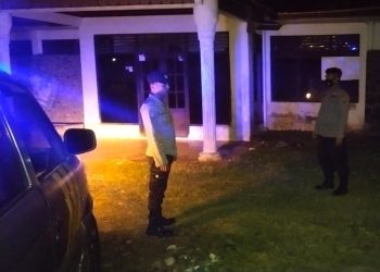 Personel Polsek Banda Sakti malaksanakan patroli malam hari guna mencegah gangguan Kamtibmas