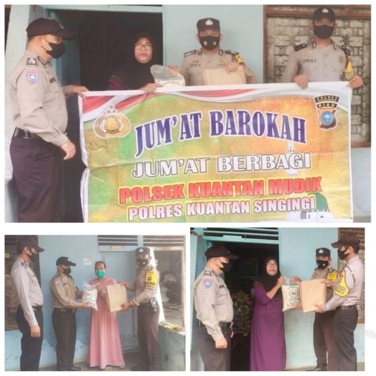 Kapolsek Kuantan Mudik IPTU Ferry M Fadillah, SH, bersama Personil melaksanakan kegiatan rutin Jum'at Barokah