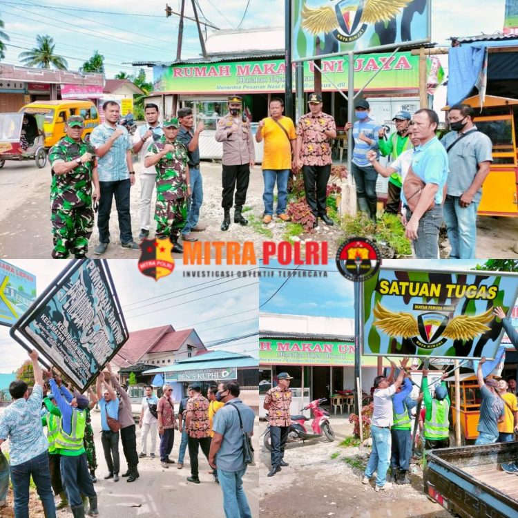 Pembongkaran Plang OKP Ikatan Pemuda Karya dan Pemuda Pancasila yang terletak di persimpangan jalan Ir. H. juanda Lingk. VII Kel. Mencirim Kec. Binjai Timur