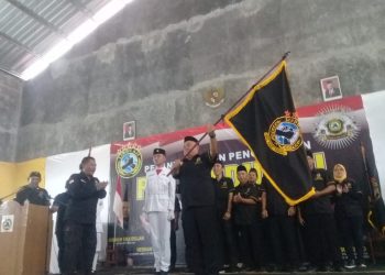 Ketua DPC Lindu Aji Kabupaten Tegal Suherman, telah melantik PK Lindu Aji Kedungbanteng yang diketuai Sutrisno