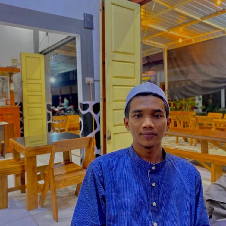 Andi Fazil Mahasantri Ma'had Aly Darul Munawwarah