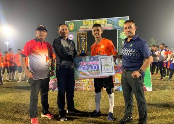 Skuadra AL - Azhar FC sukses memboyong juara Liga Santri pada partai final piala Kepala Staf Angkatan Darat (Kasad) Tingkat Korem 011/LW