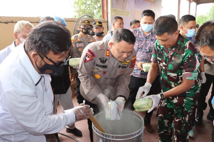 Polres Labuhanbatu Sita 25.884 Gram Sabu dan Pil Ekstasi 9.206 Butir