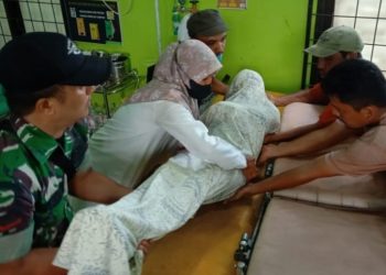 kakak beradik ditemukan meninggal dunia di sungai bekas galian di Desa Blang Gleum, Kecamatan Julok, Kabupaten Aceh Timur