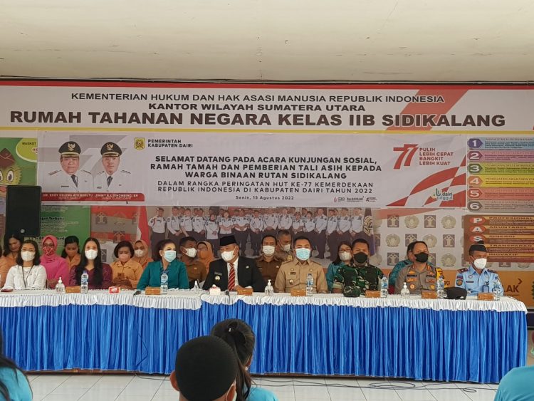 Kapolres Dairi bersama unsur Forkopimda Kabupaten Dairi melaksanakan kunjungan sosial ke Rutan Kelas II B
