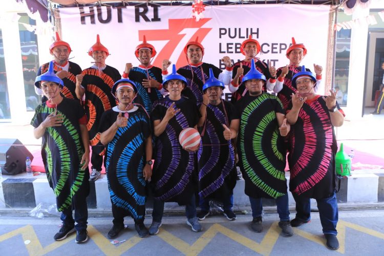 Ditintelkam Polda Jatim menggelar lomba bersama awak media di lingkungan Mapolda Jatim