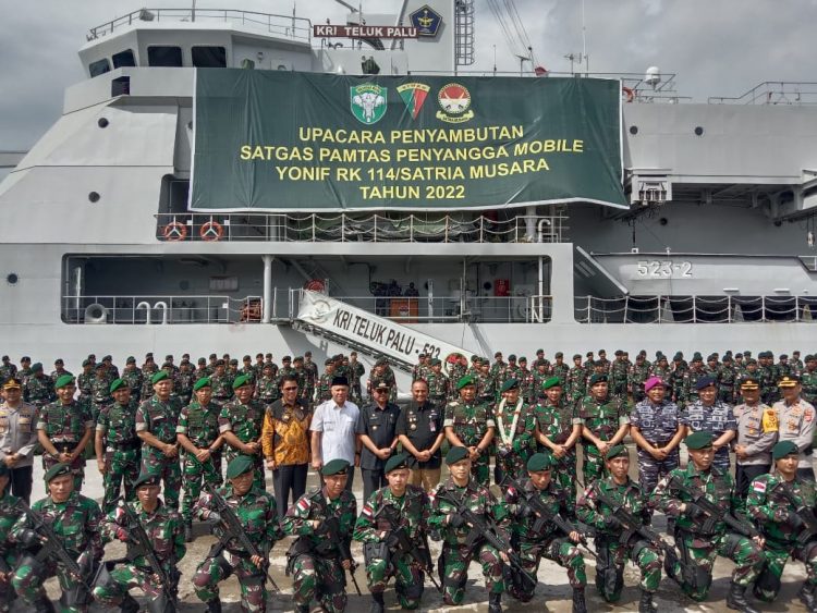 Pangdam Iskandar Muda Mayjen TNI Mohamad Hasan menyambut kepulangan prajurit Yonif RK 114/Satria Musara, Brigif-25/Siwah