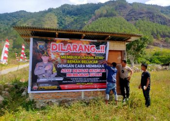 Himbauan berupa Larangan dengan menggunakan Spanduk yang dipasang di beberapa Lokasi titik rawan terjadi kebakaran hutan dan lahan