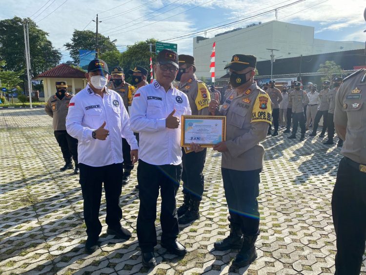 Jajaran Polres Pangkalpinang menerima penghargaan dari Badan Narkotika Nasional Provinsi (BNNP) Kep. Bangka Belitung