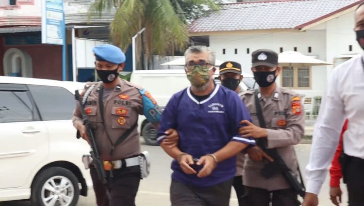 Polres Lhokseumawe melimpahkan tersangka dan barang bukti (tahap II) kasus penipuan penerimaan CPNS K2 dan P3K yang rugikan korban Rp 2,5 Milyar Ke Kejaksaan Negeri Lhokseumawe