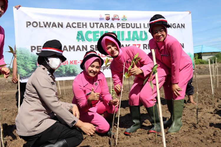 Polres Aceh Utara Menyelenggarakan Gerakan Aceh Hijau yang merupakan rangkaian kegiatan dari Penanaman serentak 77000 pohon mangrove, Pinus, Ketapang dll