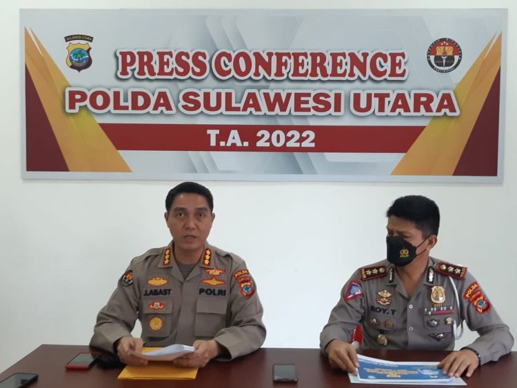 Polda Sulawesi Utara (Sulut) menggelar press conference tentang hasil pelaksanaan Operasi Kepolisian Mandiri Kewilayahan “Nyiur Melambai Samrat-2022”