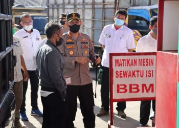 Kapolres Dairi, AKBP Wahyudi Rahman melakukan sidak di sejumlah SPBU yang ada di Kecamatan Sidikalang