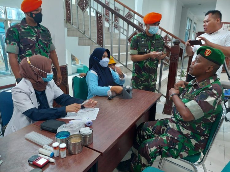 Blood For Life Foundation (BFLF) cabang kota Lhokseumawe – Aceh Utara menggelar donor darah dan pengecekan kesehatan gratis