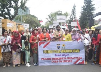 Polda Sumut laksanakan pengamanan kegiatan Parade dan Gebyar Berkebaya Tahun 2022 Goes To Unesco