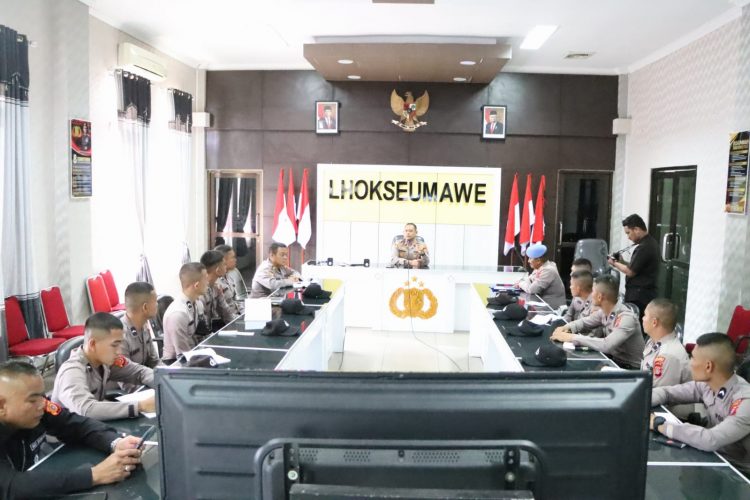 Kapolres Lhokseumawe, AKBP Henki Ismanto, SIK memberi arahan dan pembekalan kepada Bintara Remaja Polri