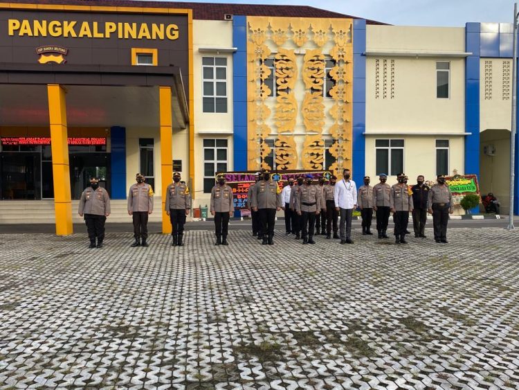 Jajaran Polres Pangkalpinang melaksanakan apel pagi