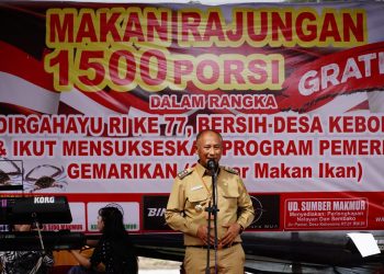 Pj Bupati Pati Henggar Budi Anggoro mengapresiasi diselenggarakannya kegiatan makan rajungan 1500 porsi secara gratis dalam rangka HUT RI ke-77