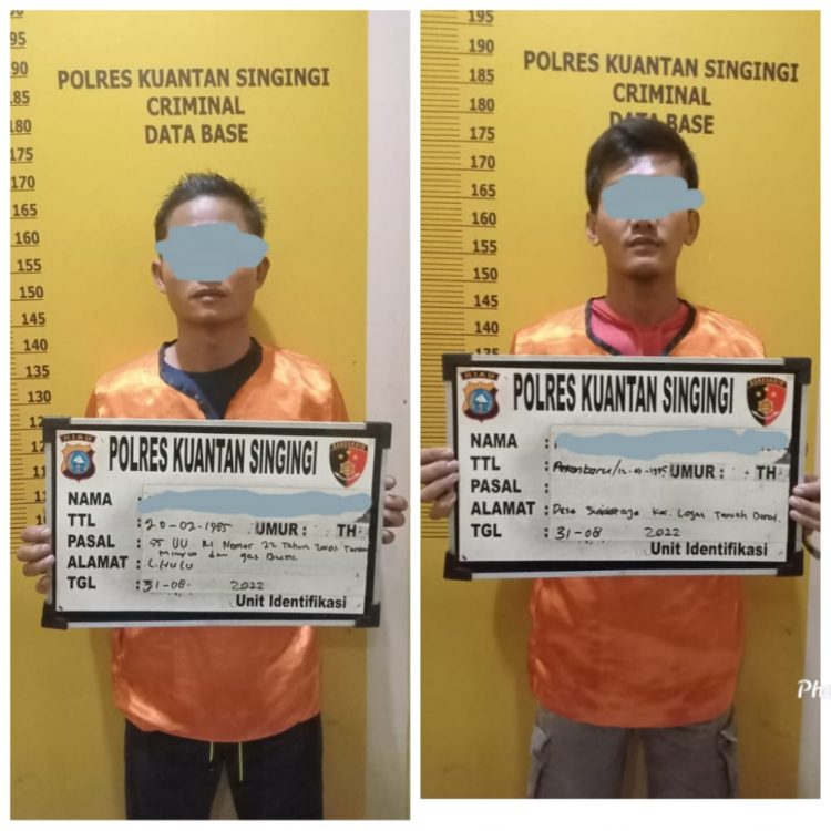 FI (27) warga desa Suka Raja Kecamatan Logas Tanah Darat dan IM (37) warga Langsat Hulu Kecamatan Sentajo Raya. Kedua Lelaki ini ditangkap di jalan lintas Teluk Kuantan-Pekanbaru tepatnya di depan Satlantas Polres Kuansing karena kedapatan membawa bahan bakar minyak bersubsidi jenis solar