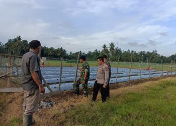Personel Polsek samudera dan polsek jajaran Polres Lhokseumawe melakukan monitoring ke sejumlah lokasi usaha milik masyarakat di gampong - gampong