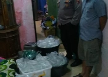 Puluhan liter minuman keras (miras) jenis Ciu diamankan jajaran Polsek Purwokerto Utara