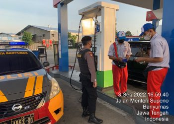 Polresta Banyumas Polda Jateng melaksanakan kegiatan patroli dan pengecekan ketersediaan BBM disejumlah SPBU yang ada di wilayah hukum Polresta Banyumas